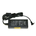 Cargador / Adaptador Para Laptop Otac-E72 Ovaltech De 40W 19V-2.1A (2.5*0.7) -